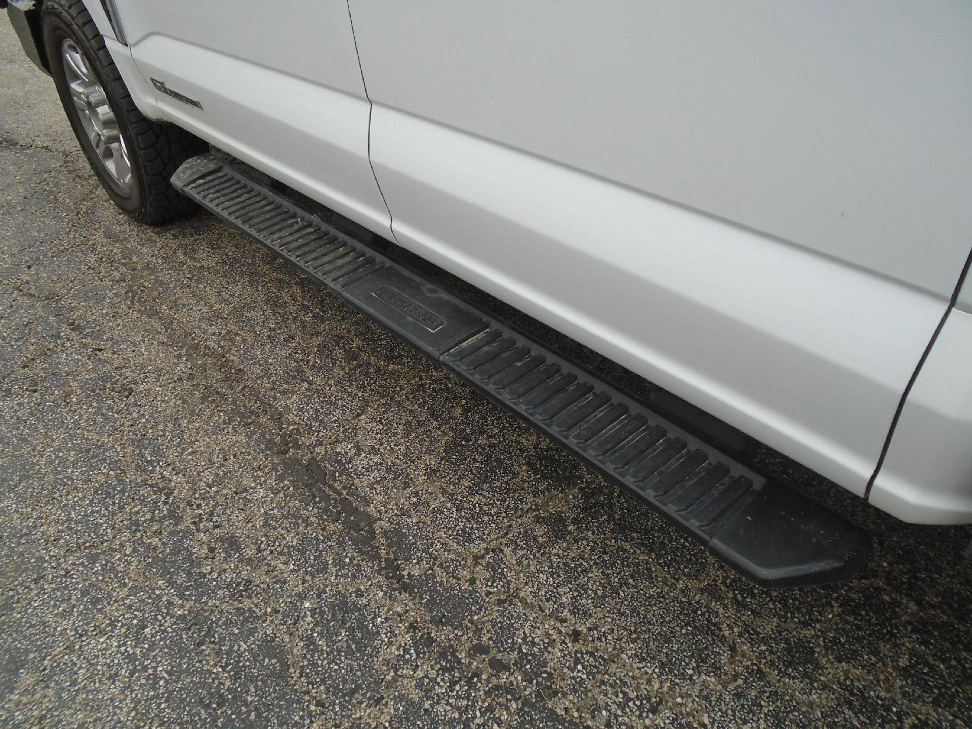 Used 2023 Ford F250 XLT w/ F-250 >10K GVWR Package image 13