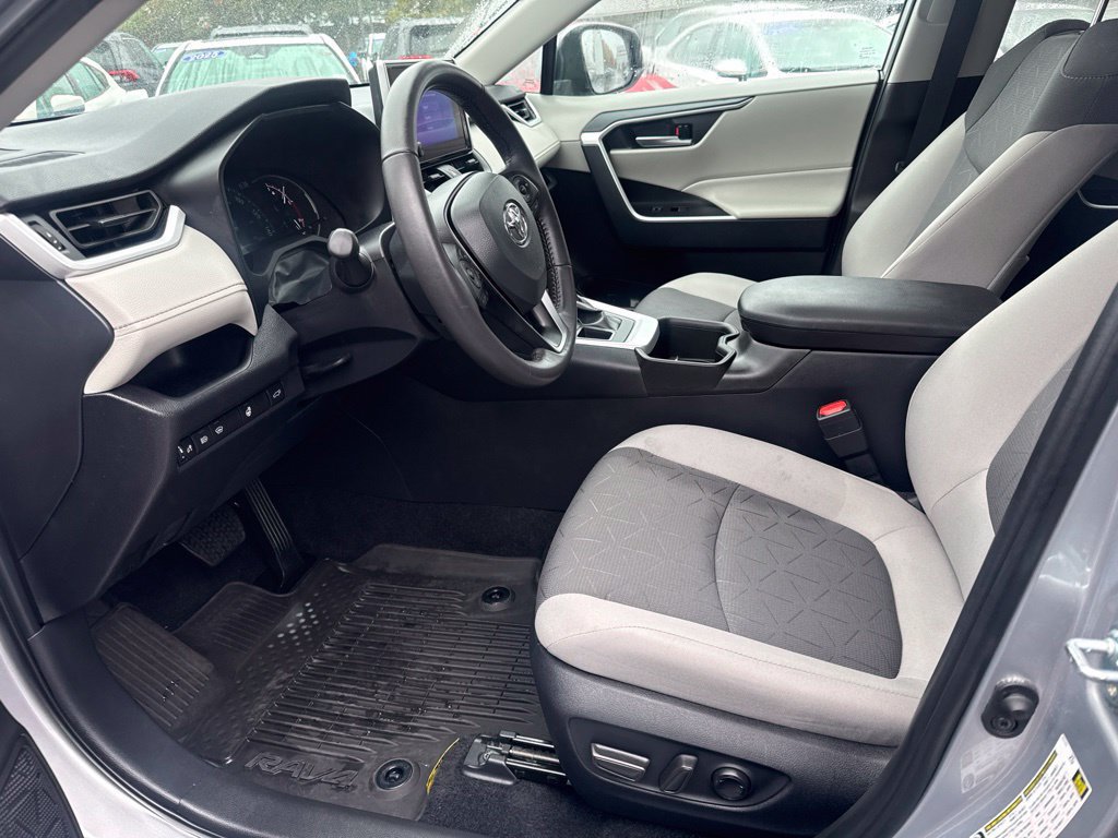 Certified 2025 Toyota RAV4 XLE w/ Convenience Package AWD/4WD image 14