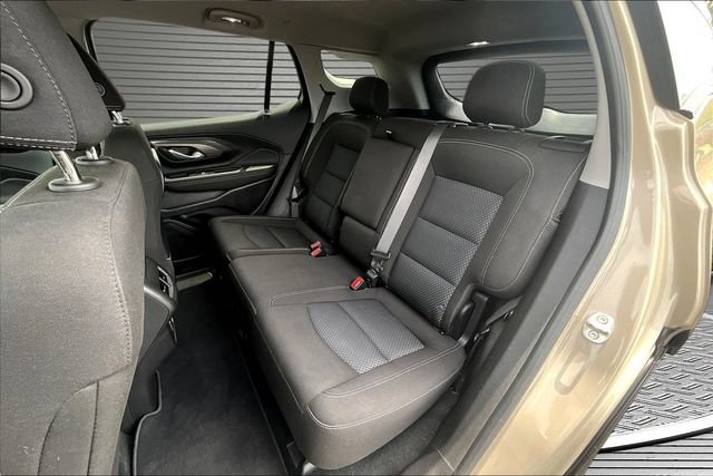 Used 2023 GMC Terrain SLE w/ Driver Convenience Package FWD image 21