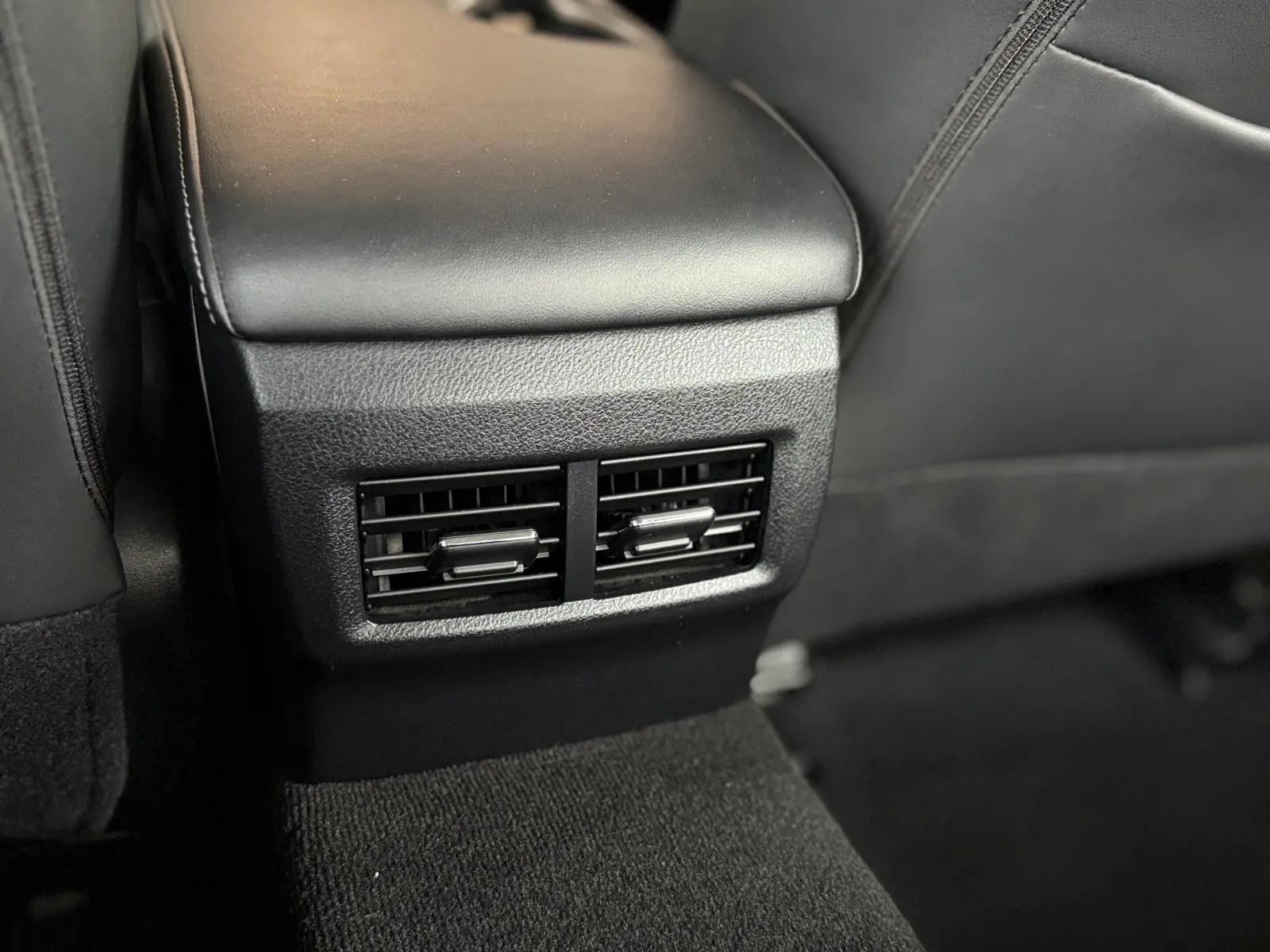 Used 2019 Lexus IS 300 Base image 41