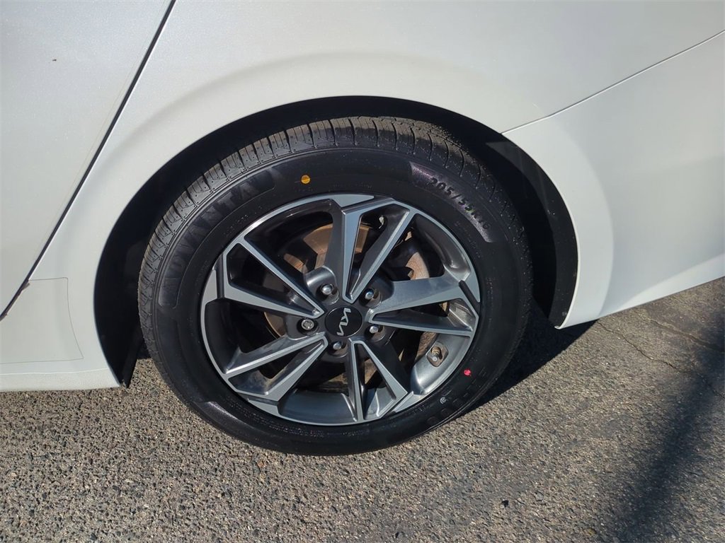 Certified 2023 Kia Forte LXS w/ LXS Technology Package image 30