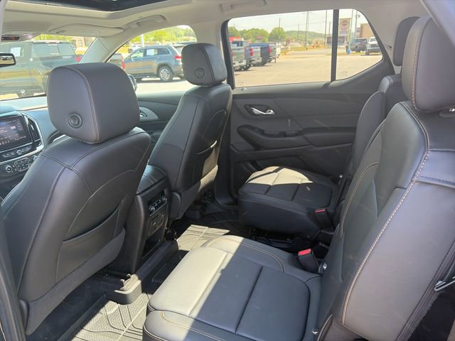 Used 2020 Chevrolet Traverse LT w/ LT Premium Package AWD/4WD image 15
