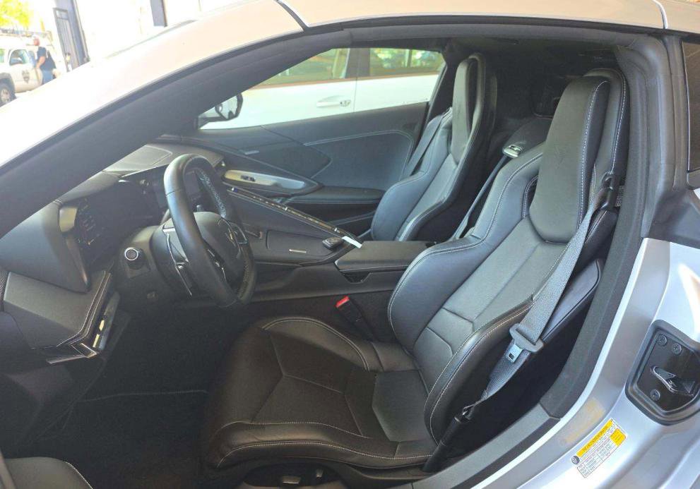 Used 2020 Chevrolet Corvette Stingray Coupe w/ Chrome Exterior Badge Package image 5