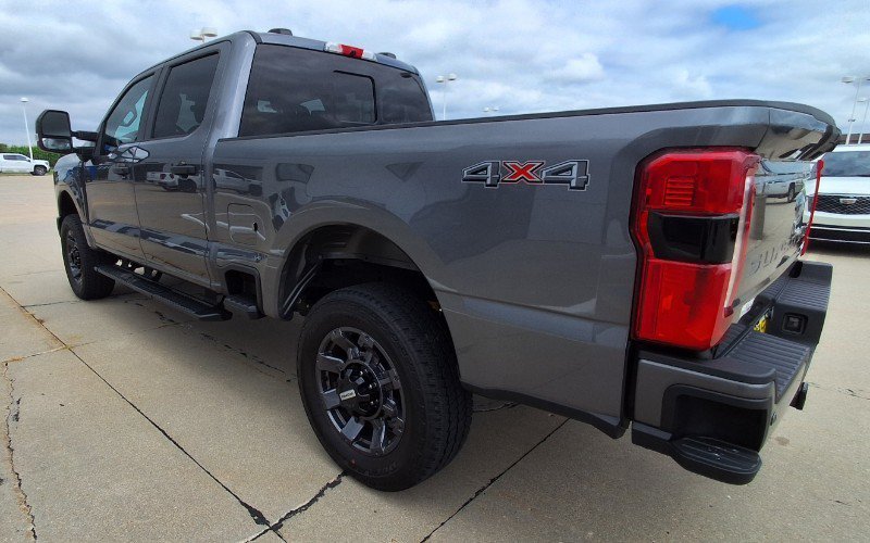Used 2024 Ford F250 XL w/ STX Appearance Package AWD/4WD image 6