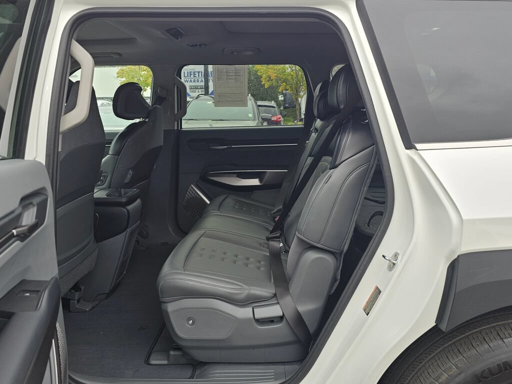 Certified 2024 Kia EV9 Wind AWD/4WD image 26