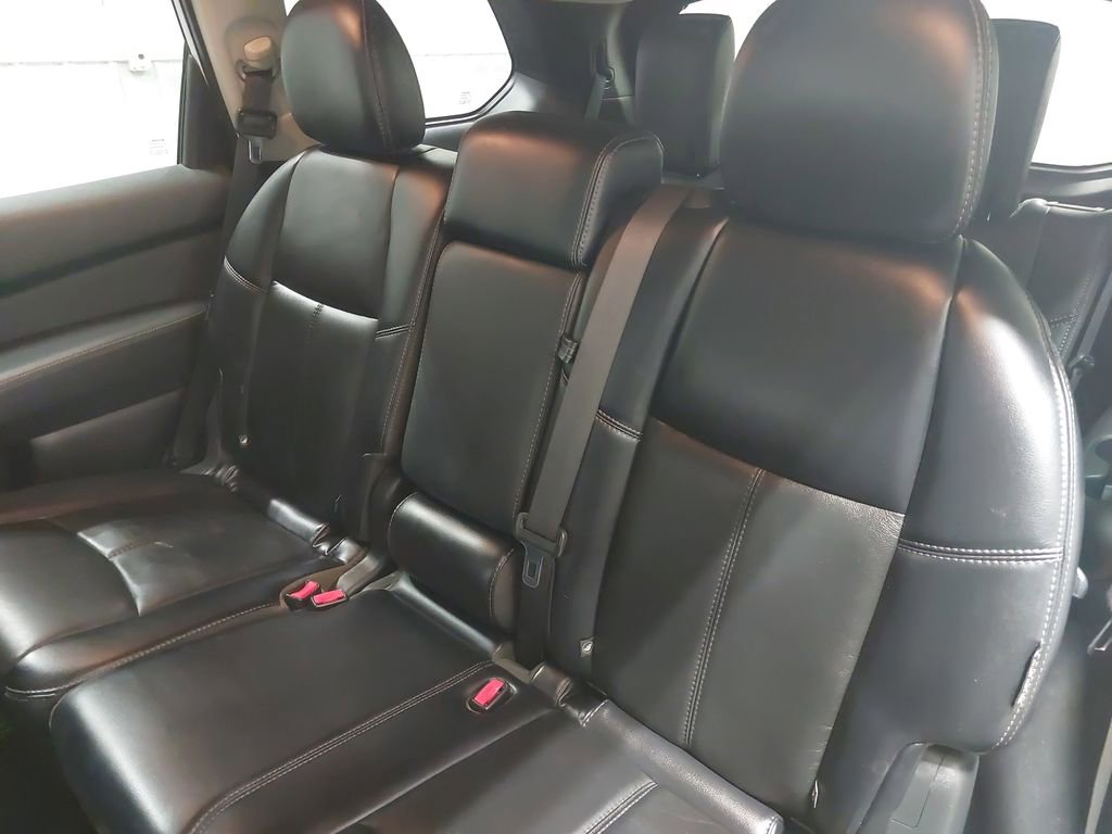 Used 2019 Nissan Pathfinder SL image 16