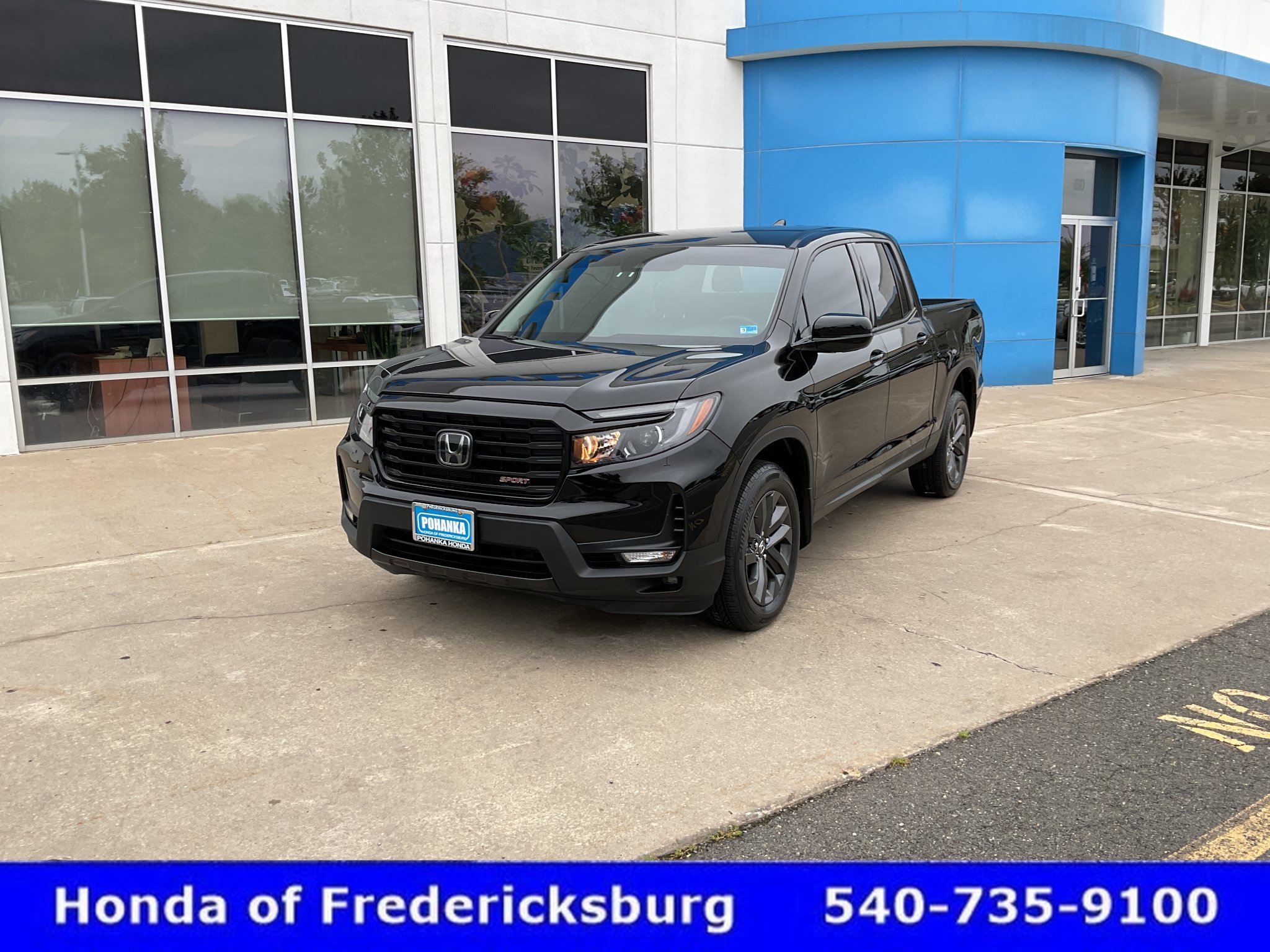 Certified 2023 Honda Ridgeline Sport image 2