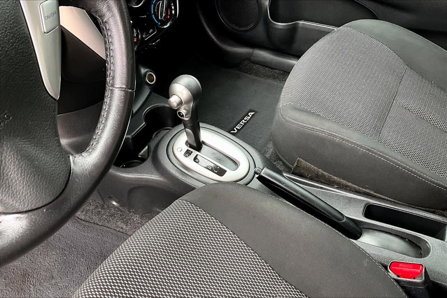 Used 2019 Nissan Versa SV w/ SV Special Edition Package FWD image 16