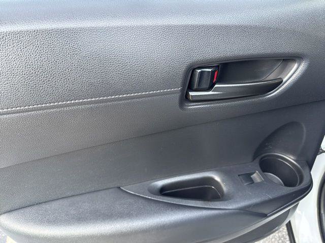 Certified 2023 Toyota Corolla Cross LE image 10