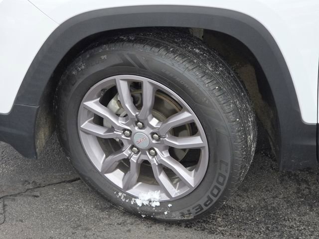 Used 2023 GMC Terrain SLT w/ Infotainment Package II image 26