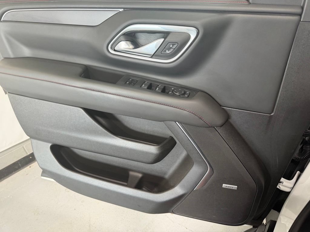 Used 2023 Chevrolet Tahoe RST w/ Luxury Package AWD/4WD image 17
