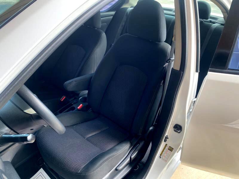 Used 2019 Nissan Versa SV image 14