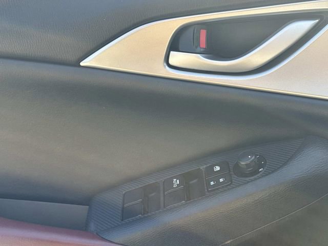 Used 2018 MAZDA CX-3 Touring image 16