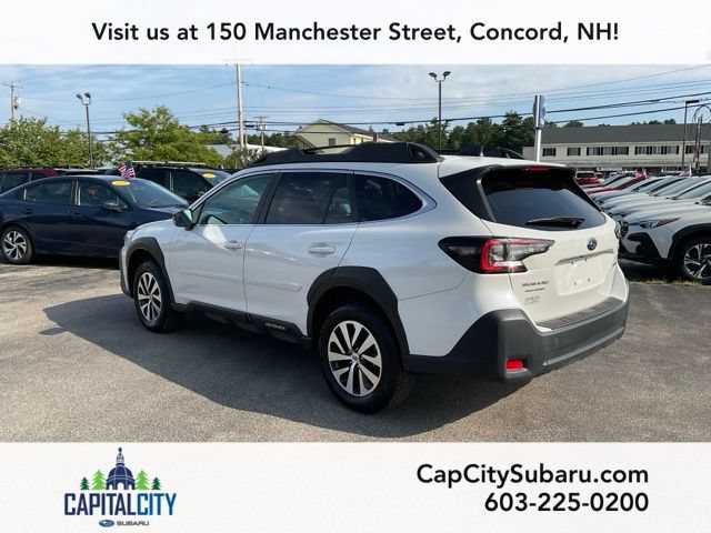 Used 2025 Subaru Outback Premium AWD/4WD image 4