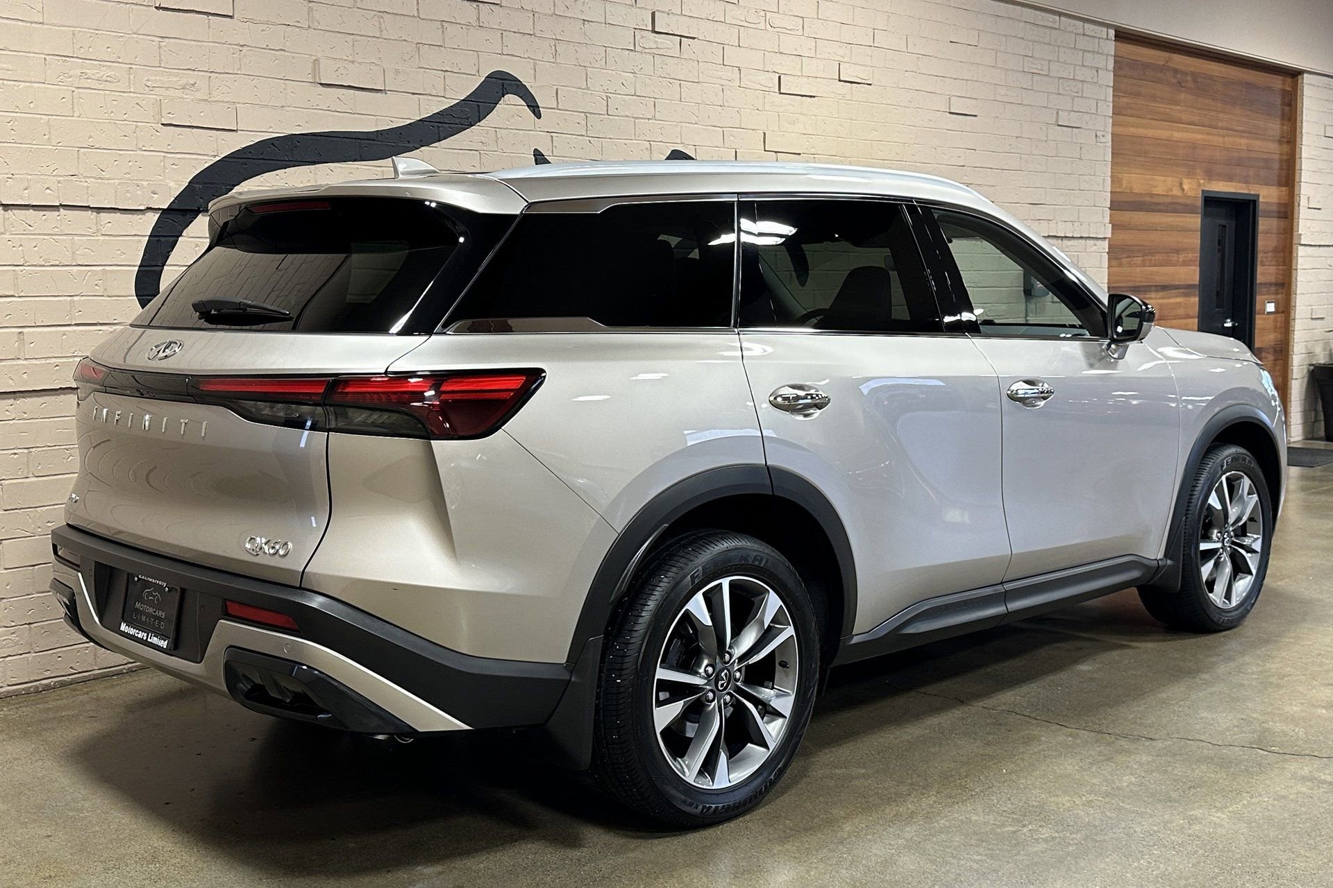 Used 2025 INFINITI QX60 Luxe image 4