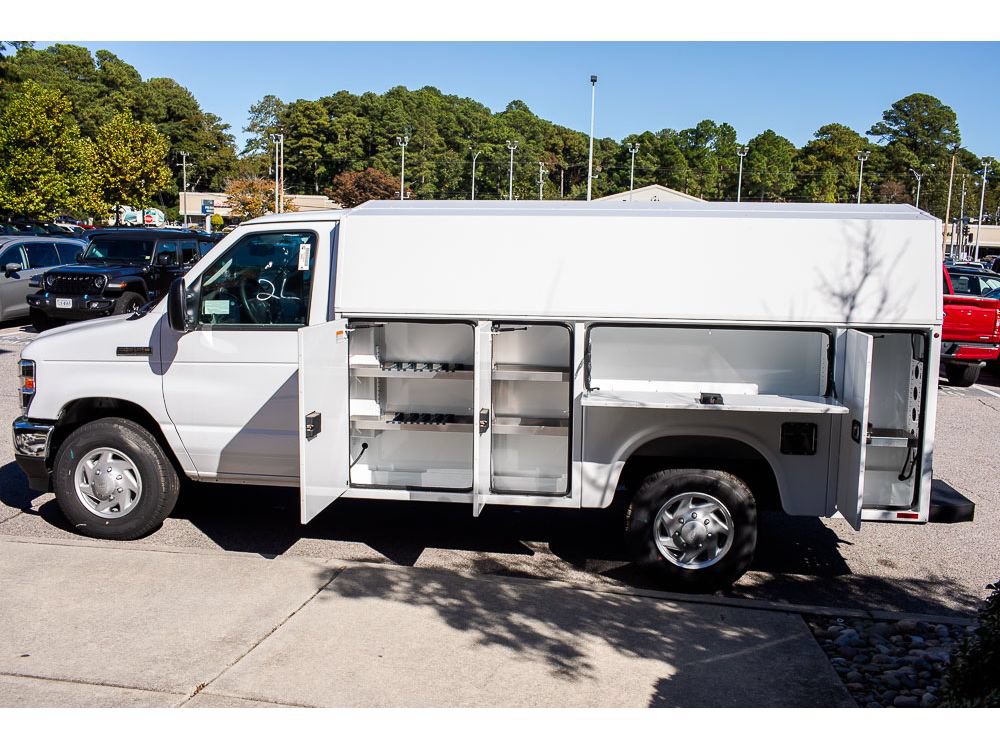 New 2025 Ford E-350 and Econoline 350 Super Duty w/ Power Equipment Group RWD image 15