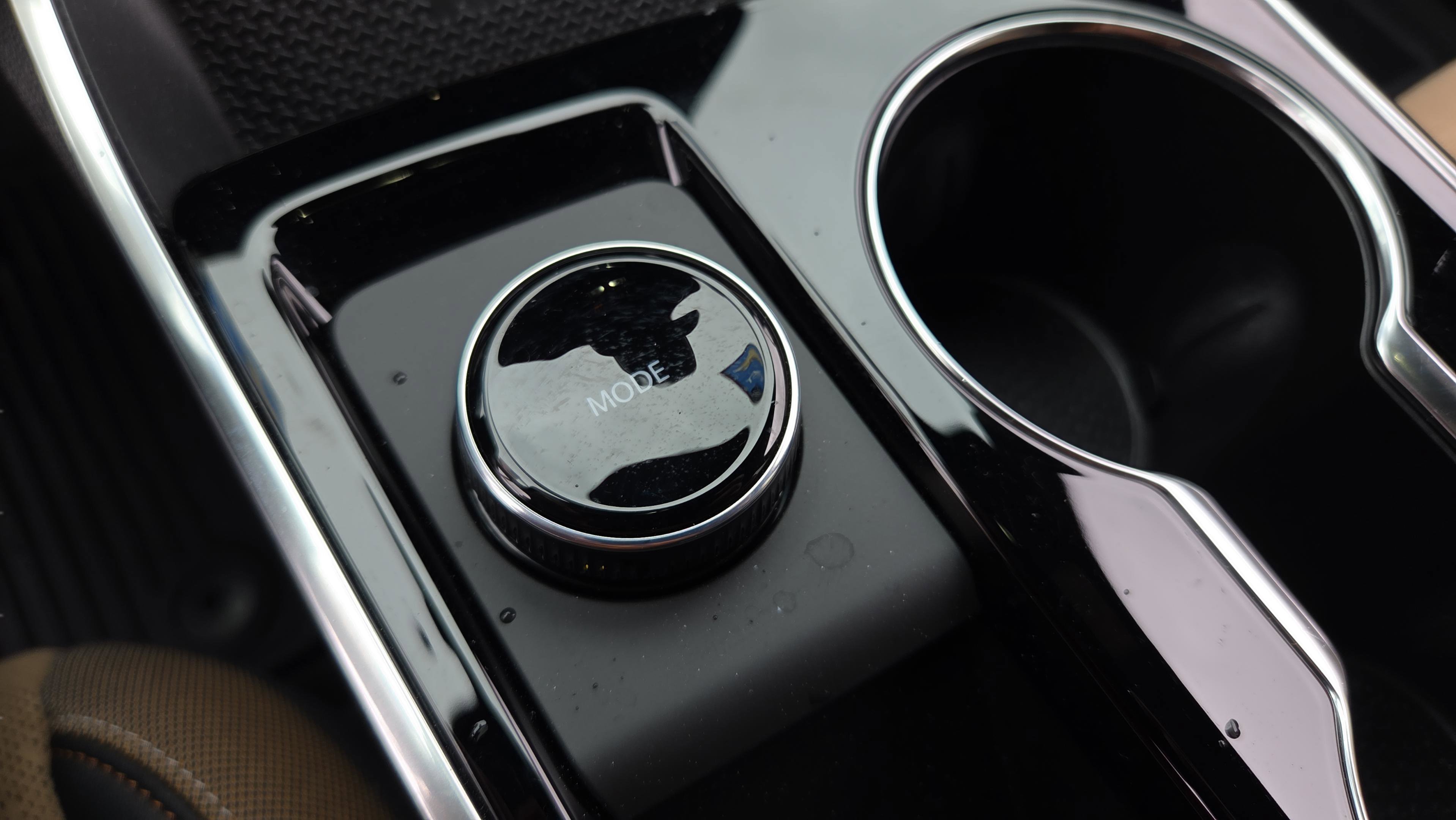 Certified 2025 Chevrolet Equinox ACTIV w/ Safety and Technology Package AWD/4WD image 23