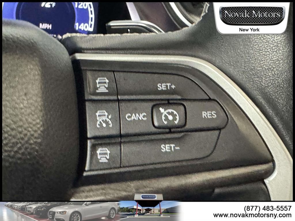 Used 2022 Jeep Grand Cherokee L Limited image 19