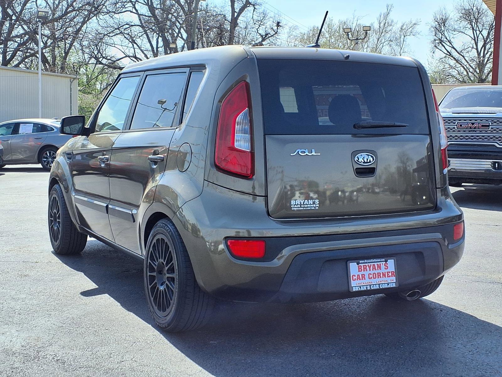 Used 2012 Kia Soul + image 3