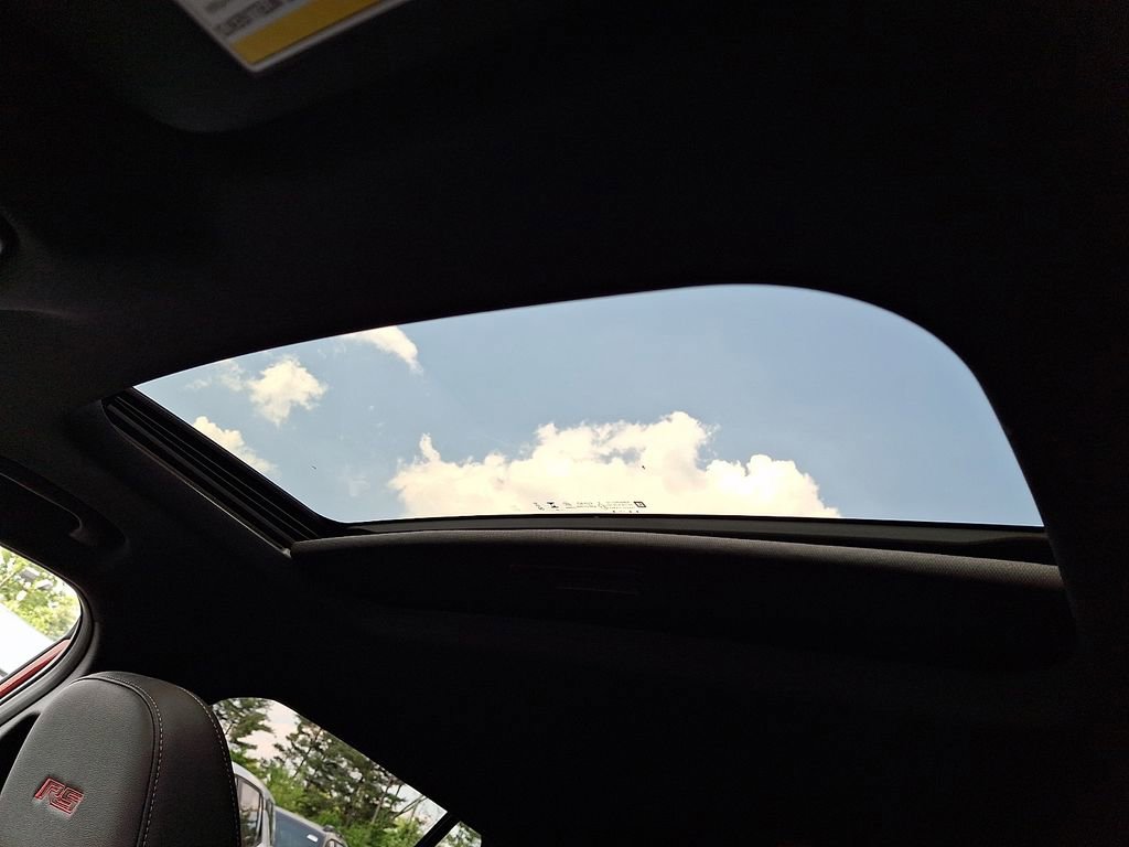 Certified 2025 Chevrolet Trax RS w/ Sunroof Package FWD image 15