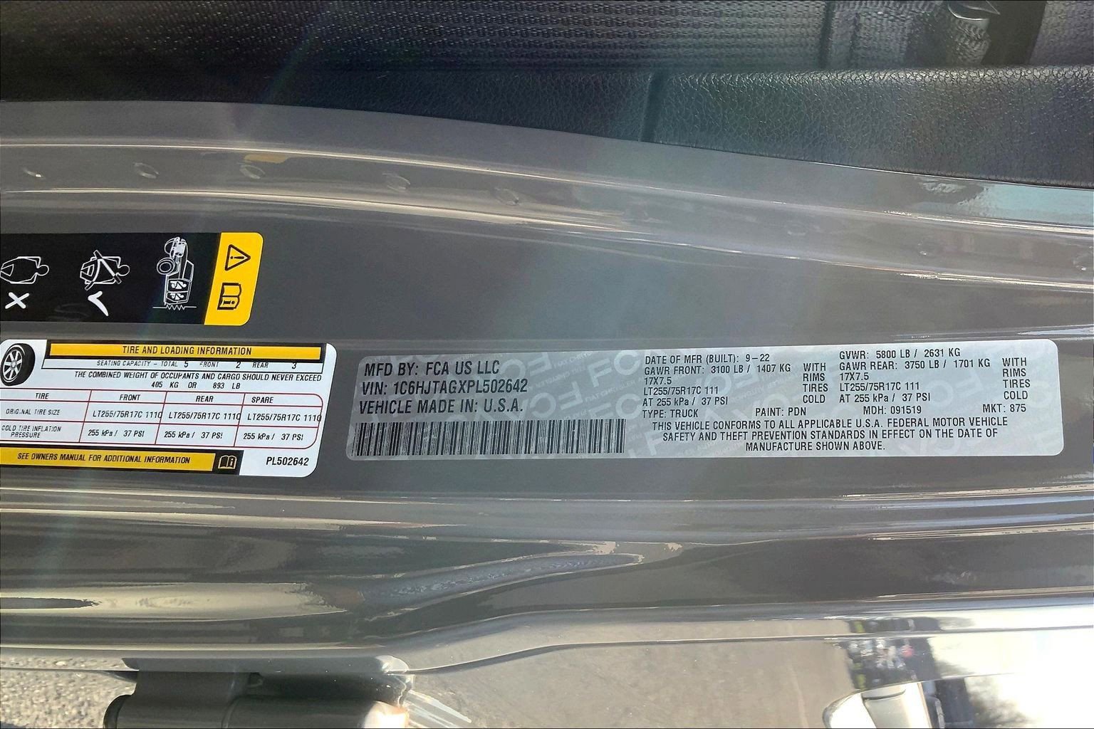 Certified 2023 Jeep Gladiator Willys image 30