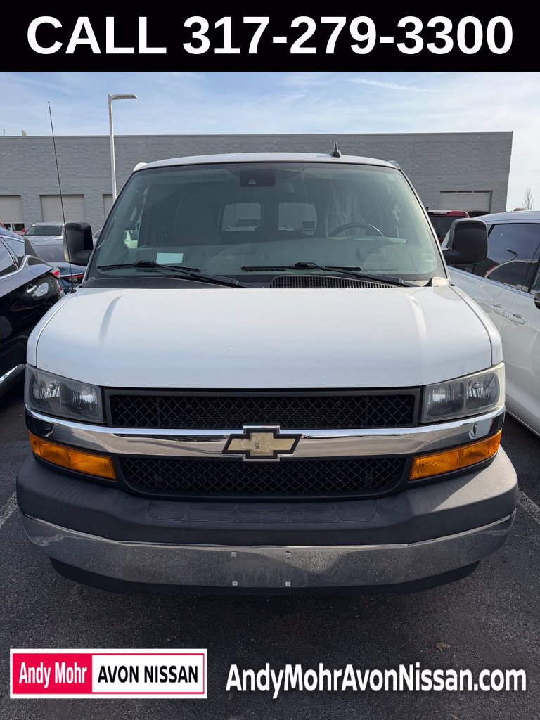 Used 2019 Chevrolet Express 3500 LT w/ LT Preferred Equipment Group RWD image 3