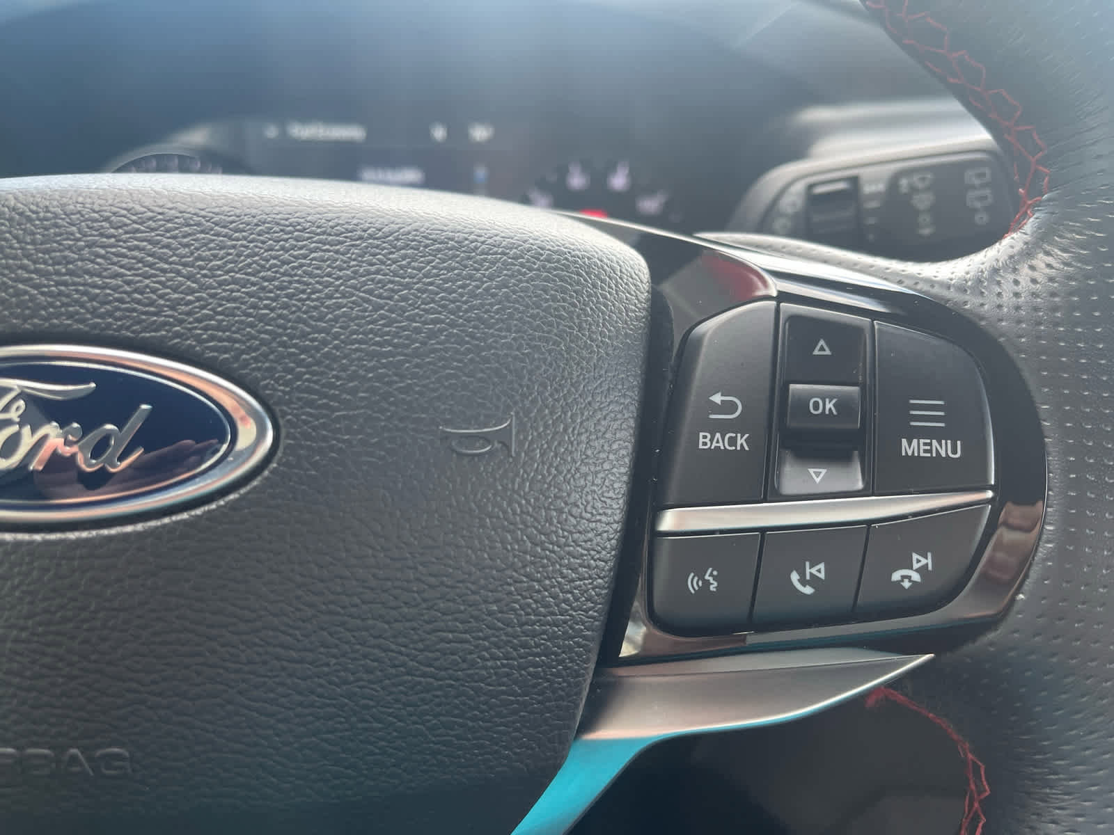 Used 2022 Ford Explorer ST-Line image 26