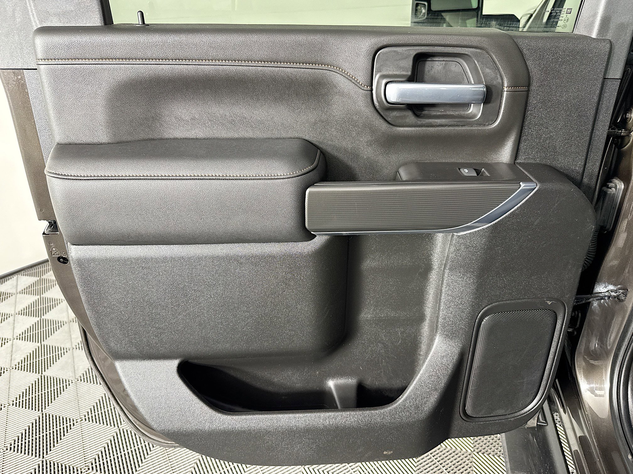 Used 2021 GMC Sierra 2500 AT4 w/ AT4 Preferred Package image 24