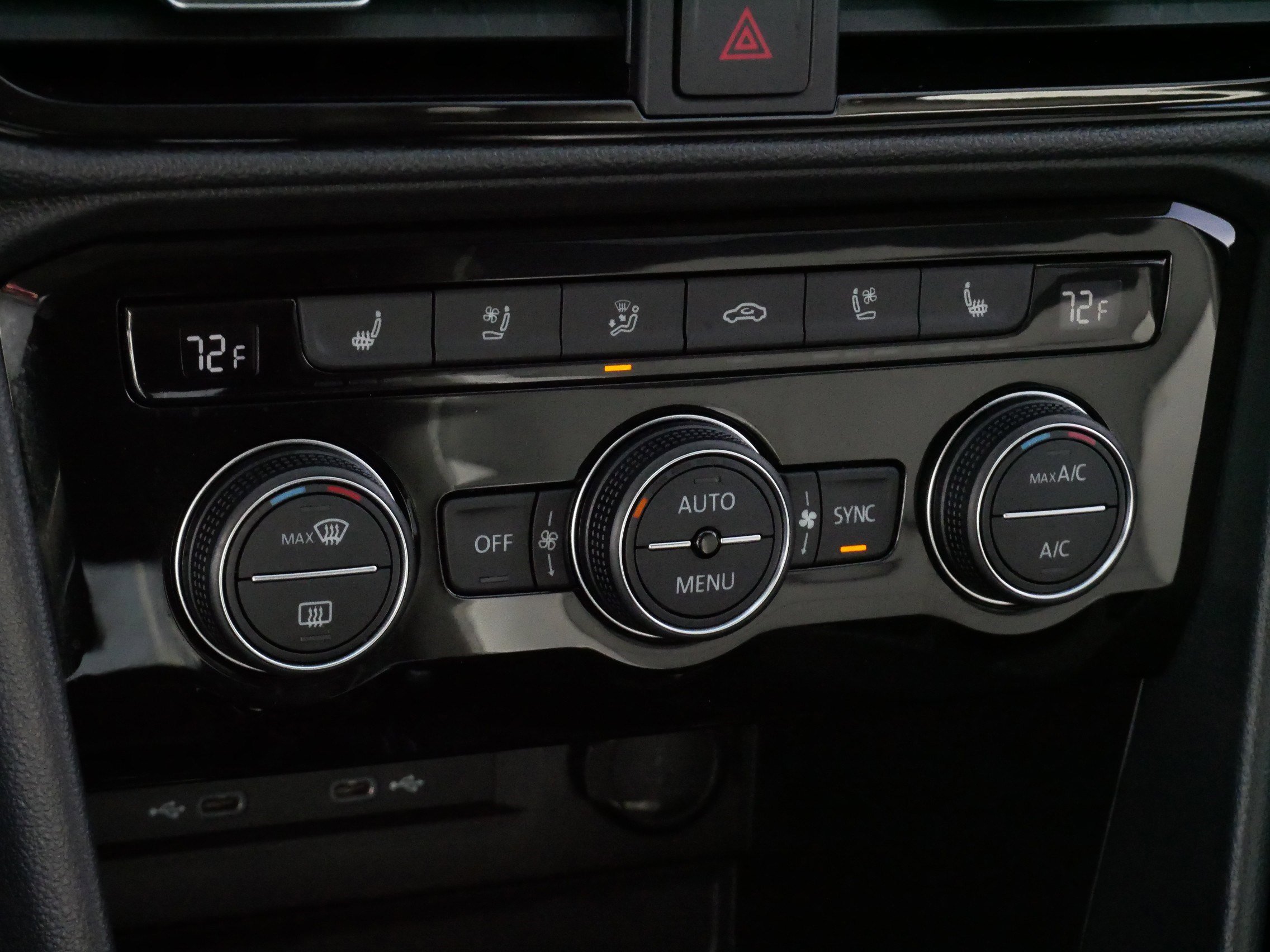 Certified 2024 Volkswagen Taos SEL image 23