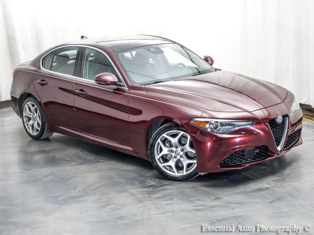 Used 2018 Alfa Romeo Giulia Ti AWD/4WD image 5