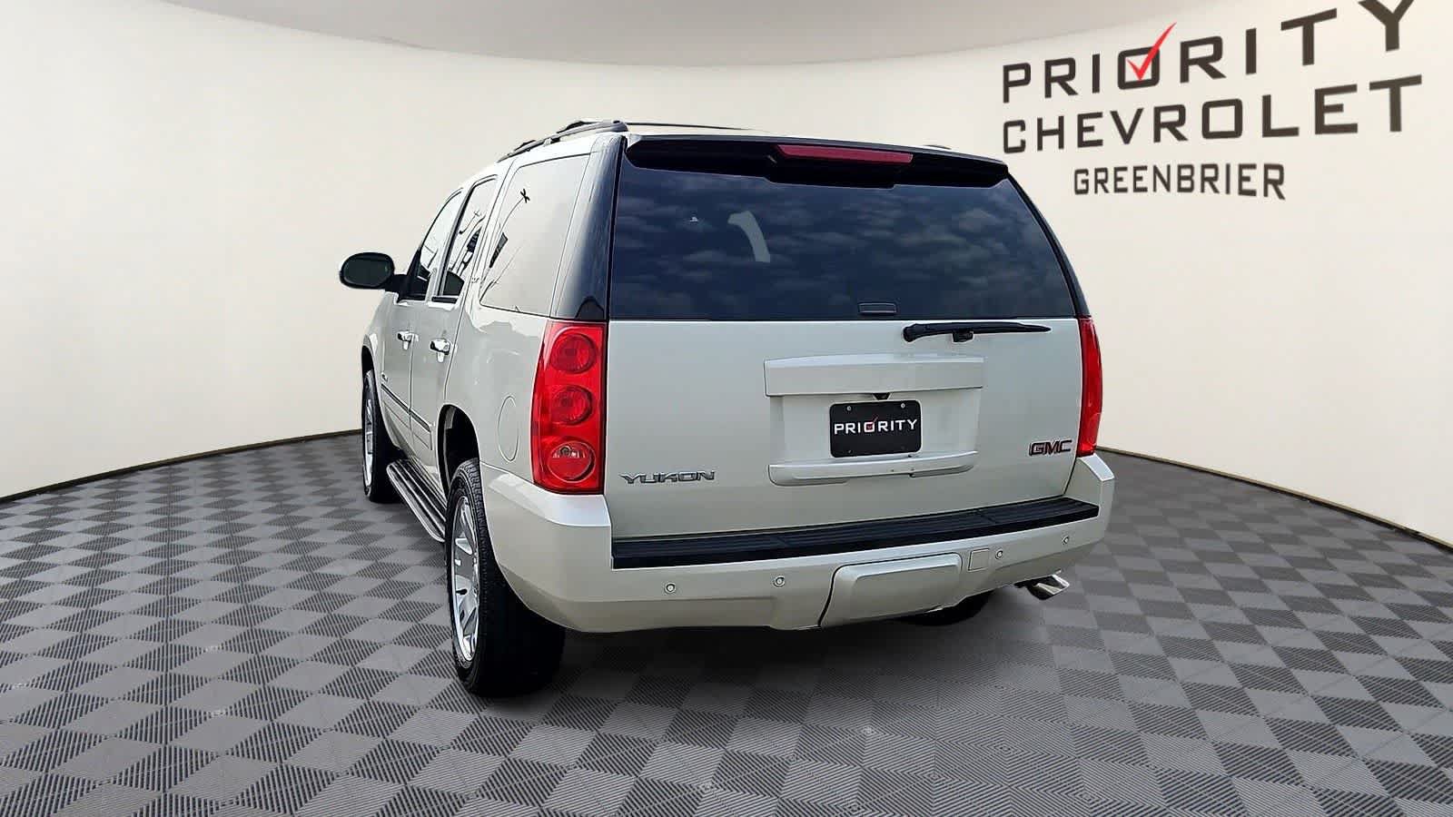 Used 2014 GMC Yukon SLT w/ Texas Edition AWD/4WD image 7