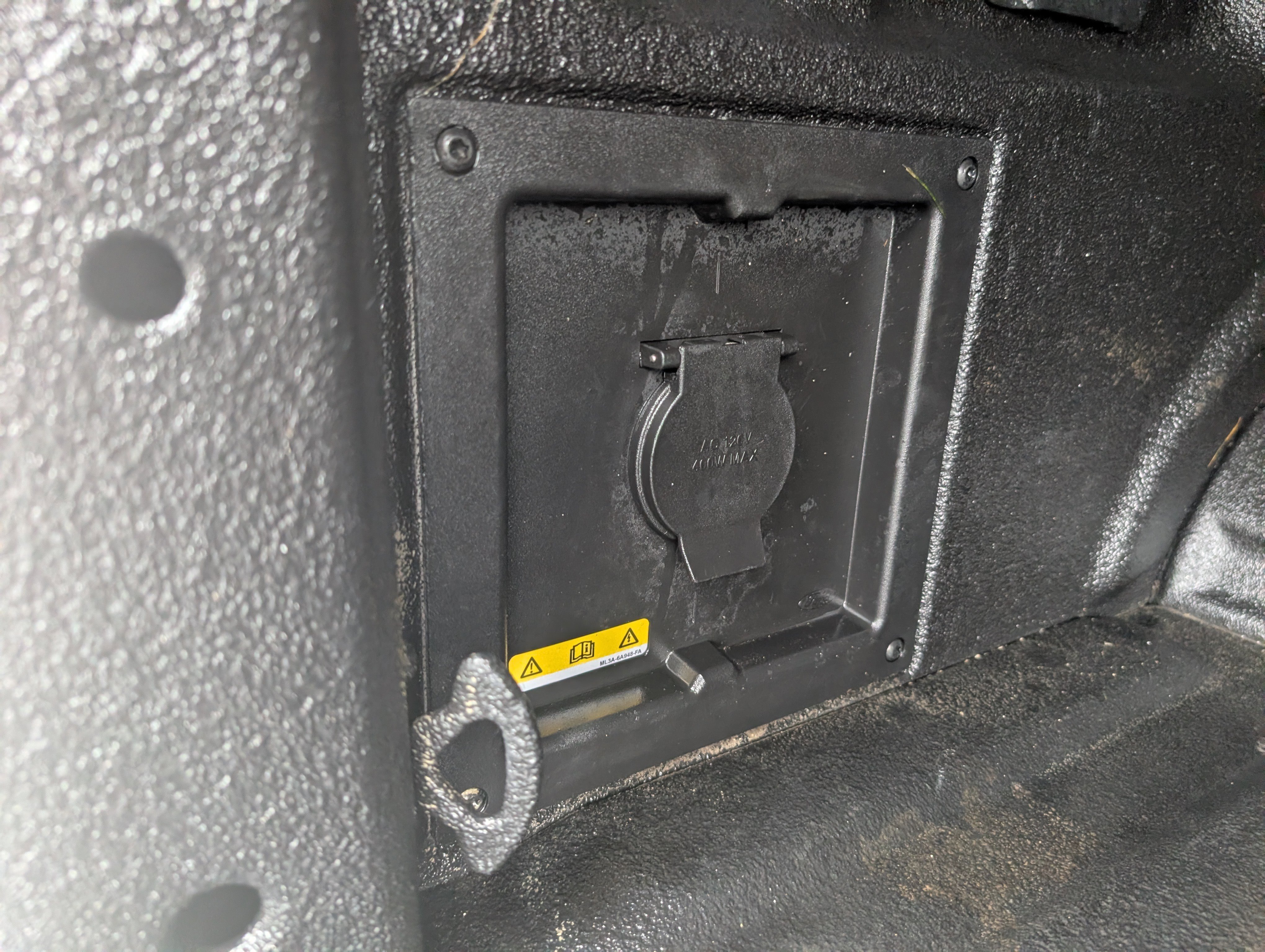 Used 2022 Ford F150 XLT w/ Equipment Group 302A High image 10