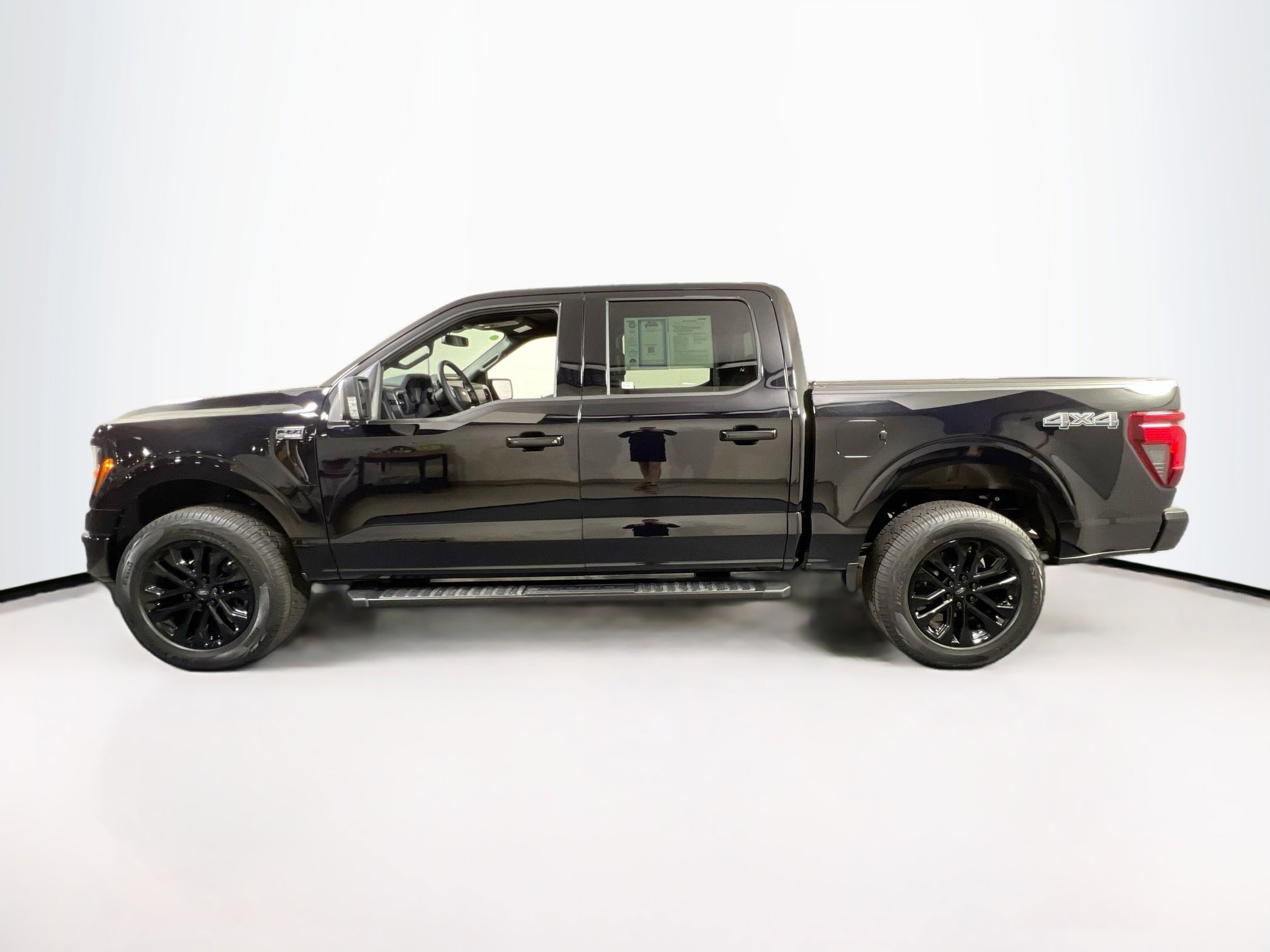 Used 2025 Ford F150 XLT w/ Equipment Group 302A MID image 8