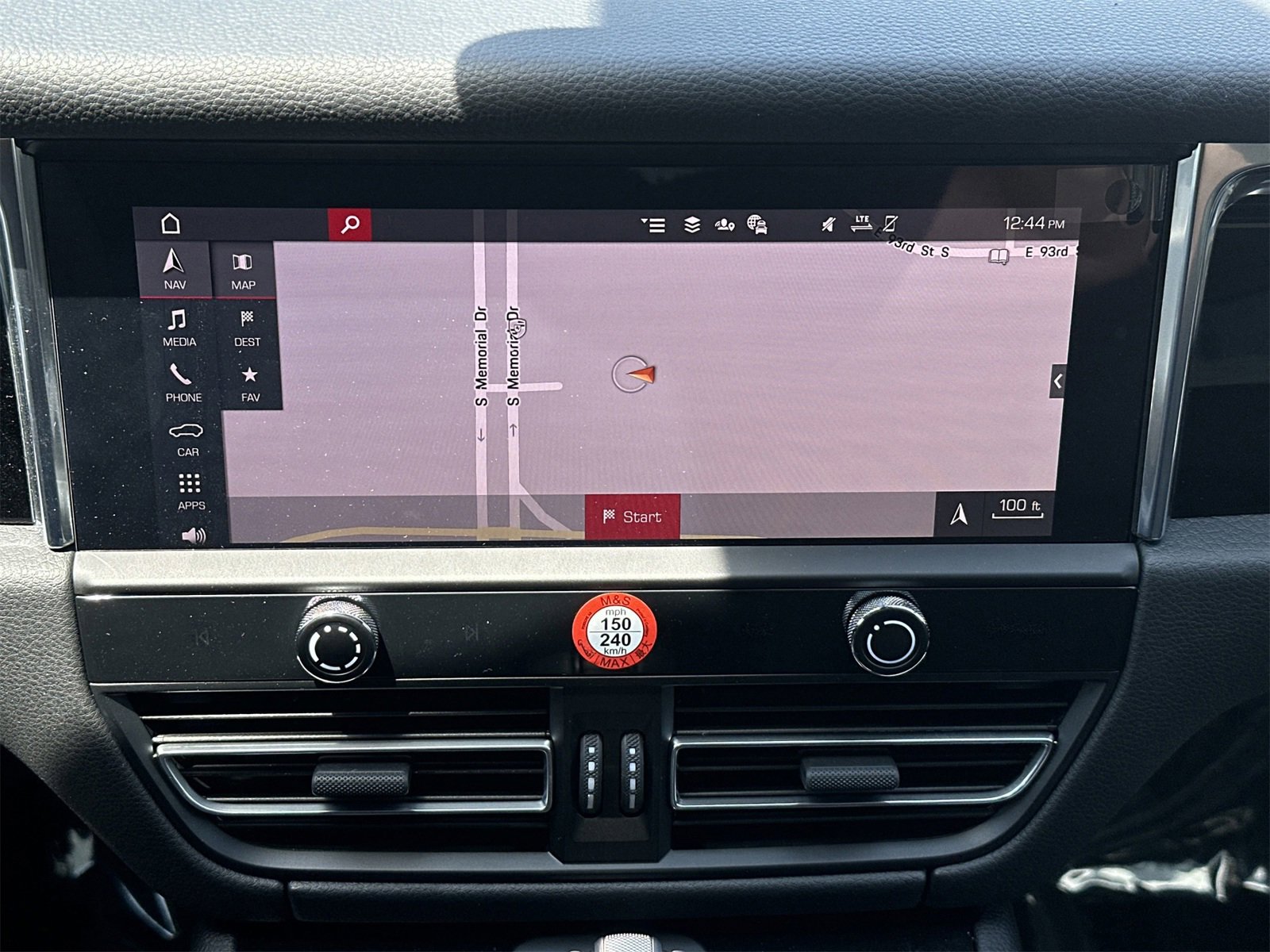 New 2025 Porsche Macan image 22