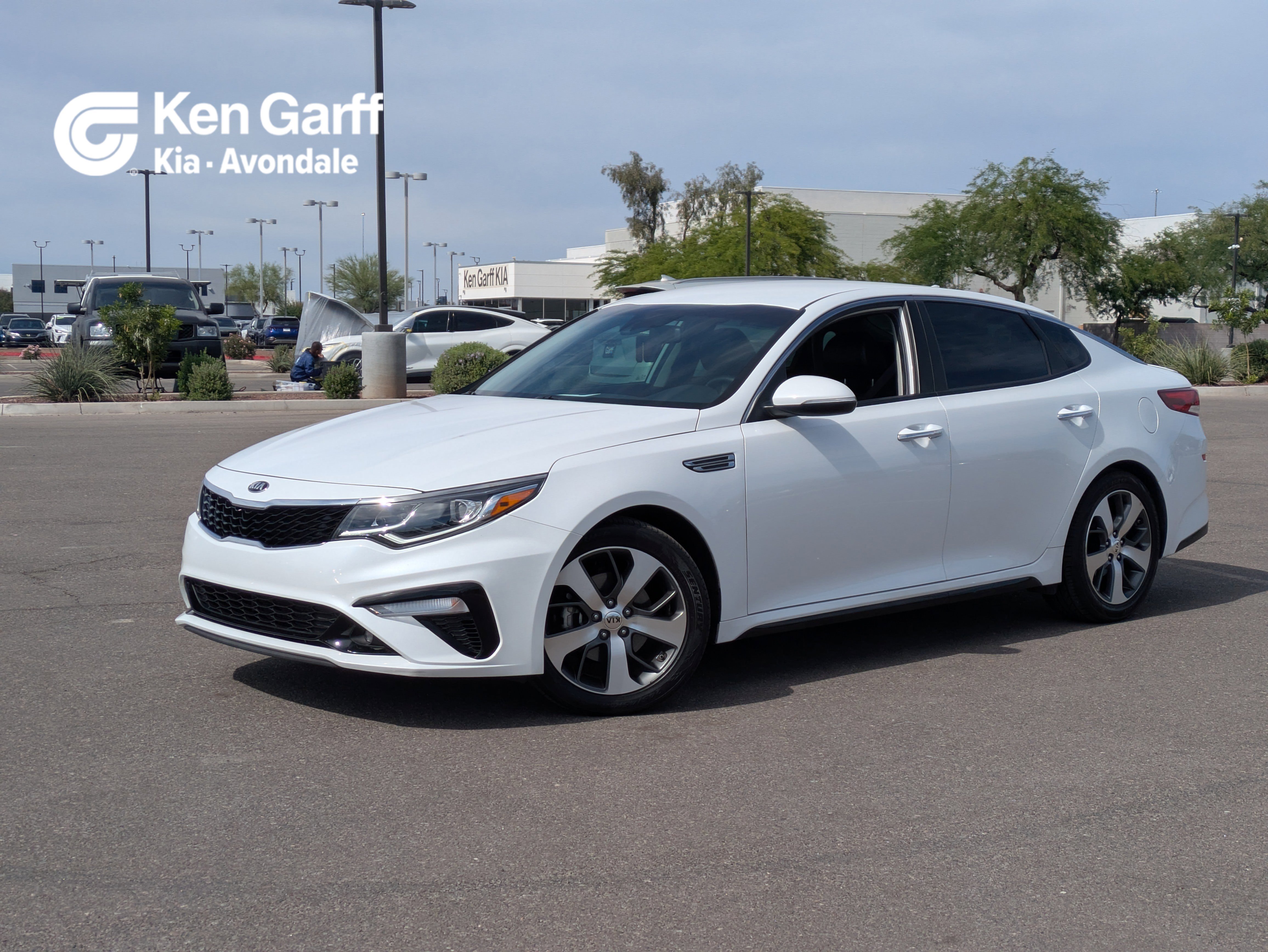 Used 2020 Kia Optima S image 1