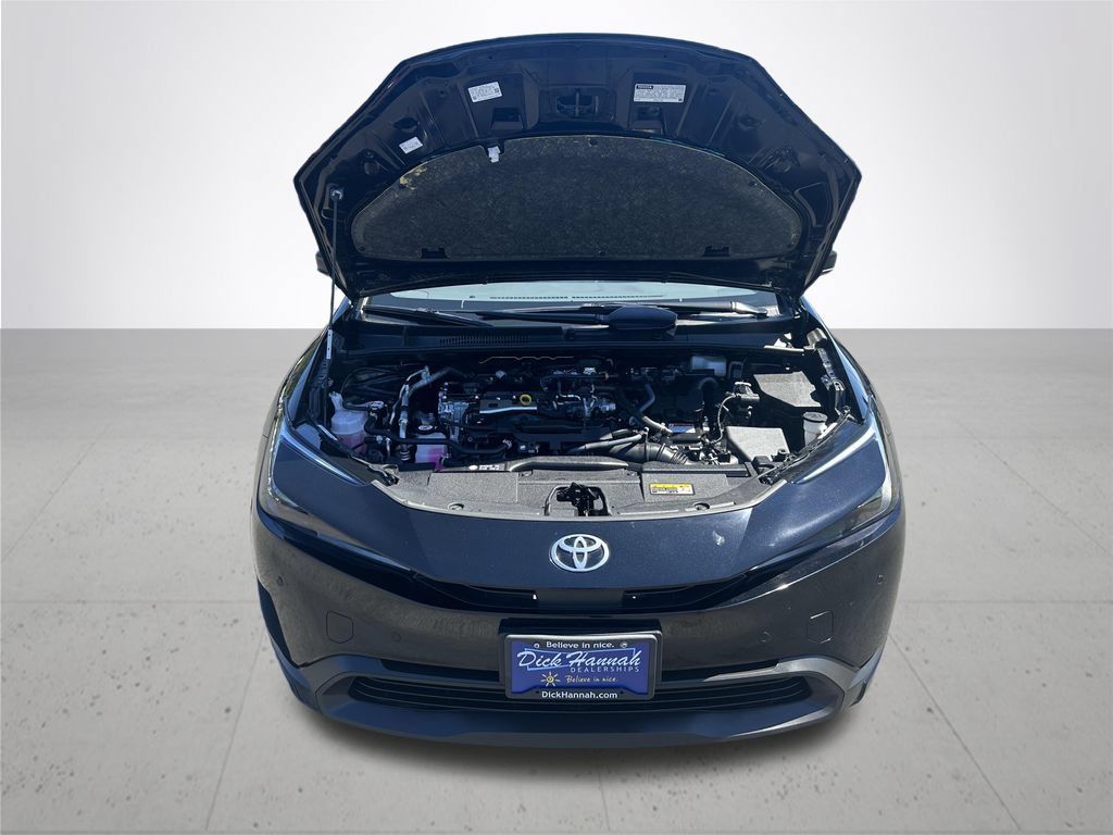 Used 2026 Toyota Prius LE AWD/4WD image 4