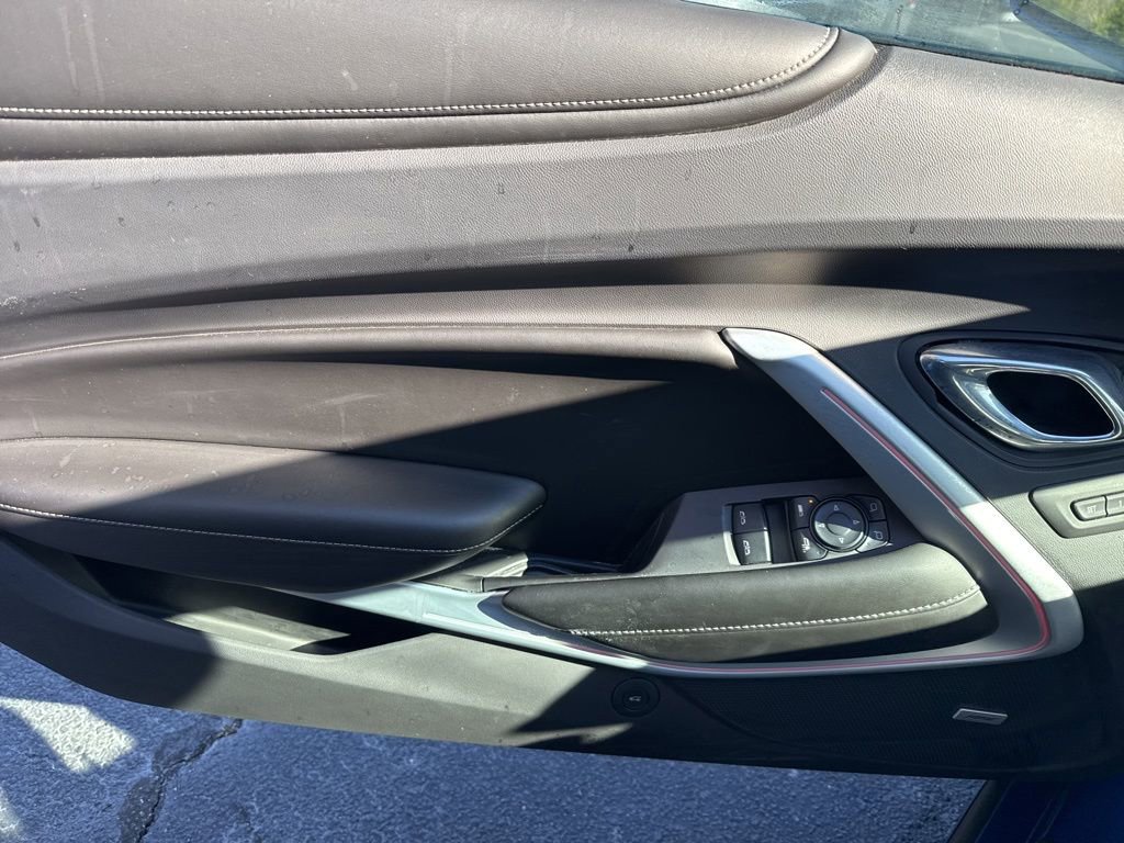 Used 2016 Chevrolet Camaro SS image 14