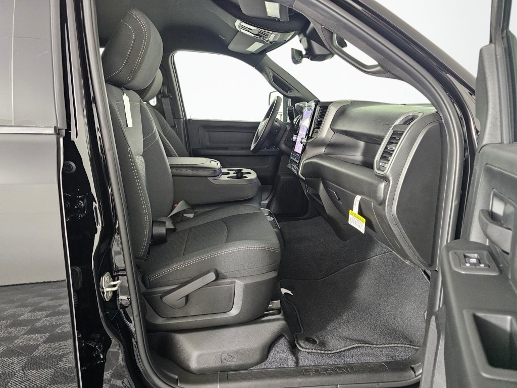 New 2026 RAM 2500 Tradesman AWD/4WD image 38