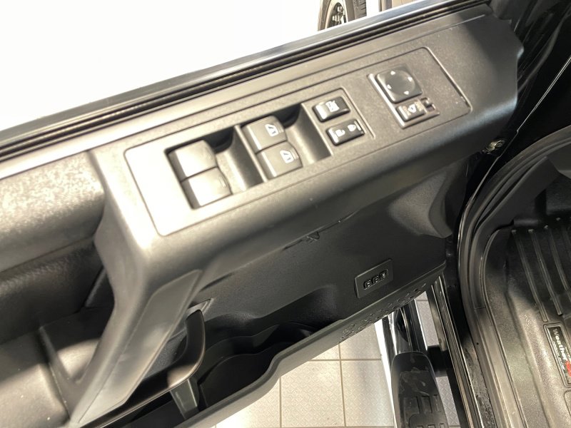 Used 2012 Nissan Titan SL w/ Heavy Metal Edition Pkg image 20