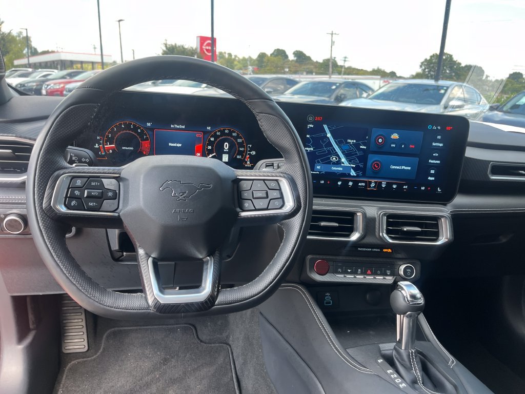 Used 2025 Ford Mustang GT Premium RWD image 29