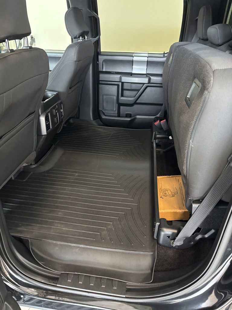 Used 2015 Ford F150 XLT w/ Equipment Group 302A Luxury image 11