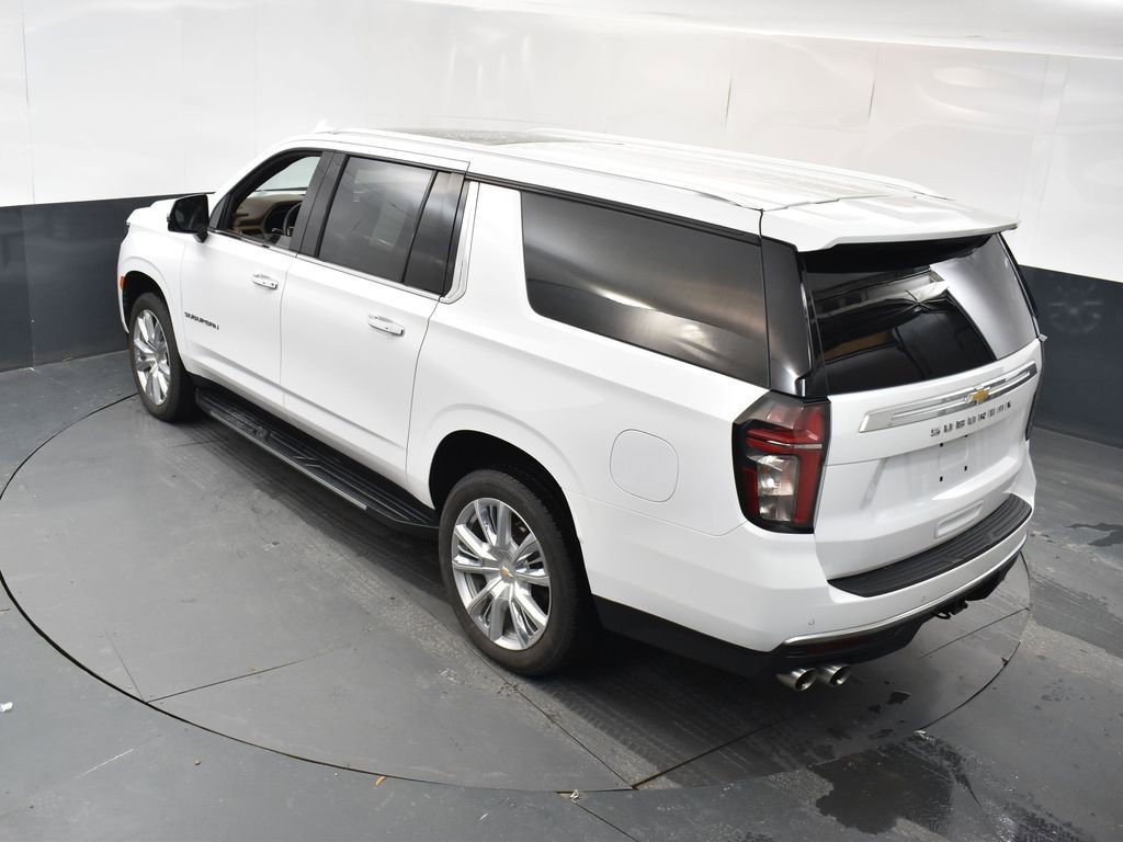 Used 2024 Chevrolet Suburban High Country image 32
