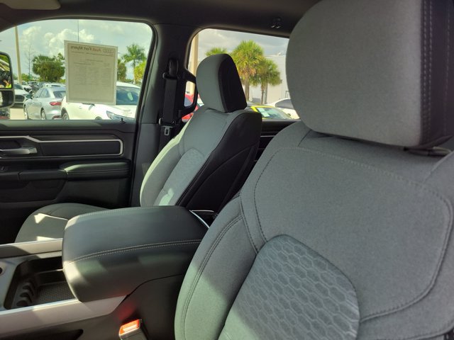 Used 2025 RAM 1500 Big Horn AWD/4WD image 17