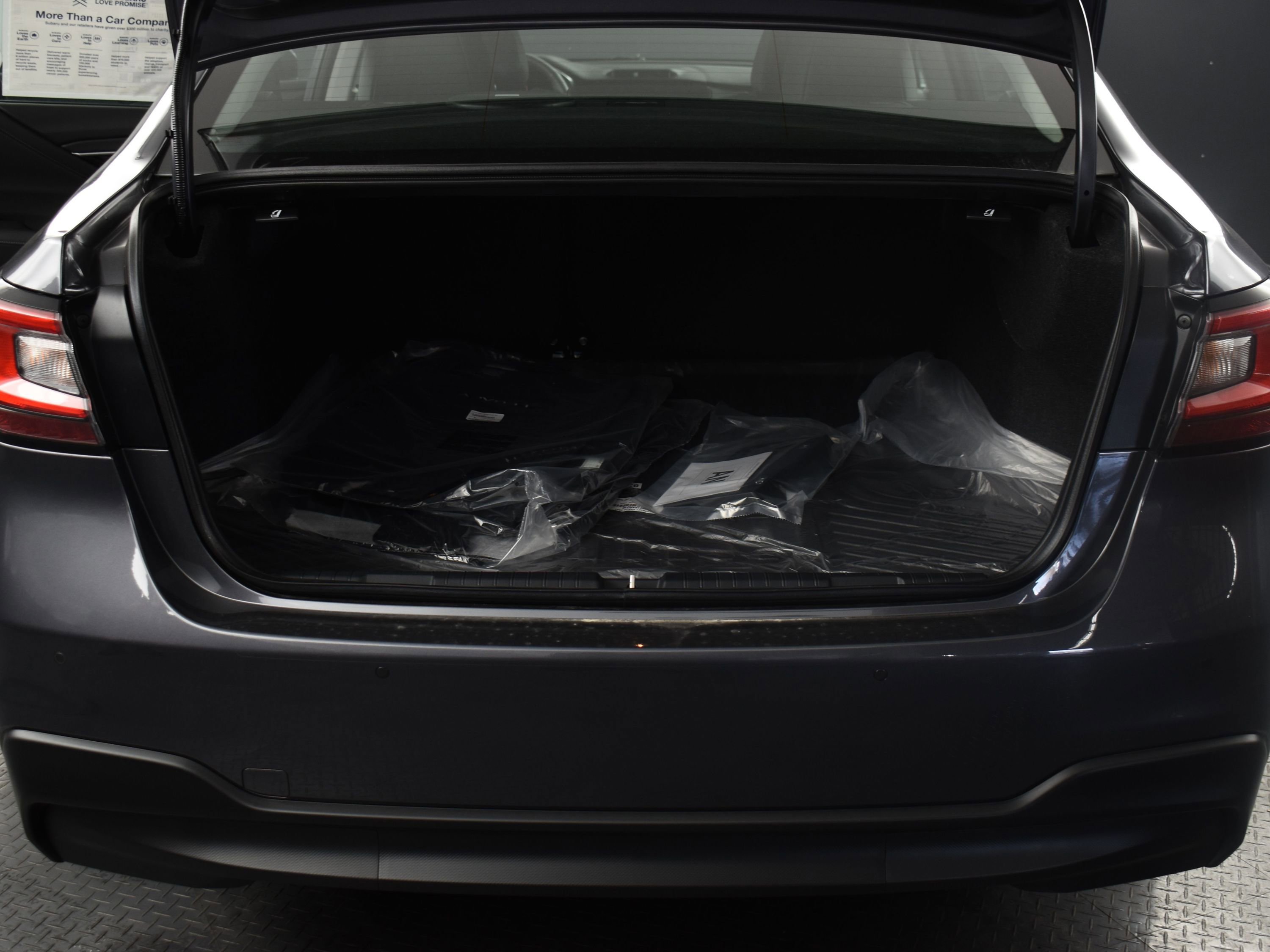 Used 2025 Subaru Legacy Limited image 9