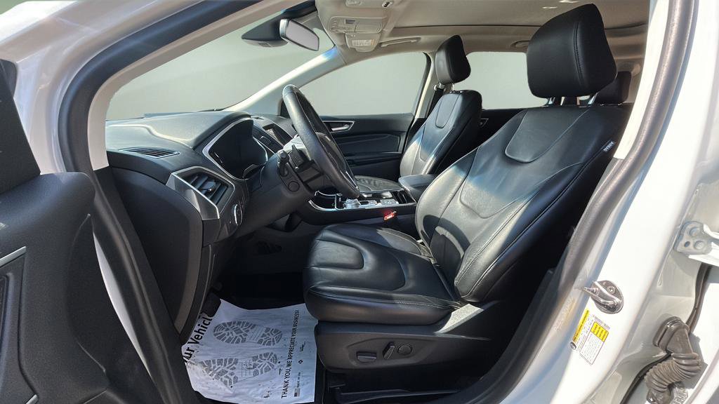 Used 2020 Ford Edge Titanium w/ Equipment Group 301A image 13