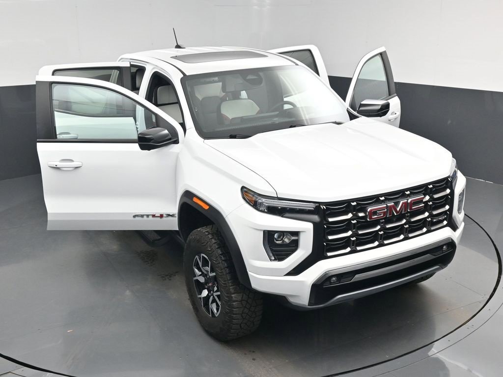 Used 2024 GMC Canyon AT4X image 57