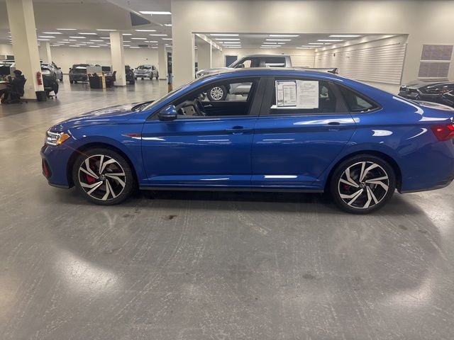 Used 2024 Volkswagen Jetta GLI Autobahn image 4