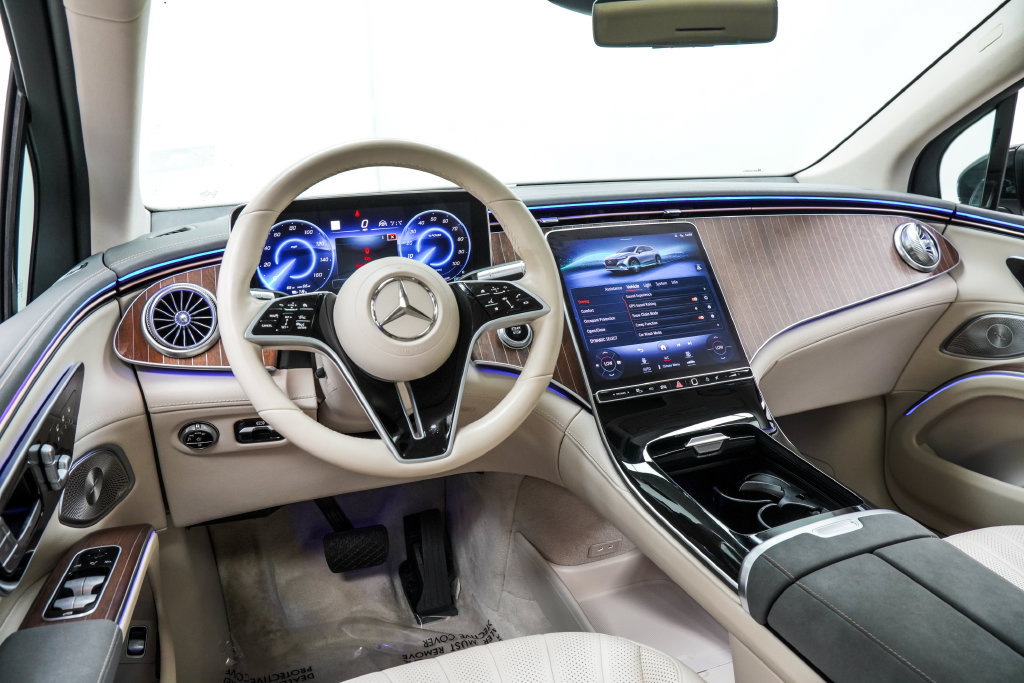 Used 2023 Mercedes-Benz EQS 450+ 4MATIC SUV image 4