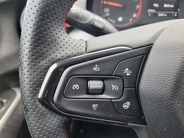 Certified 2024 Chevrolet Trax RS w/ Driver Confidence Package FWD image 21