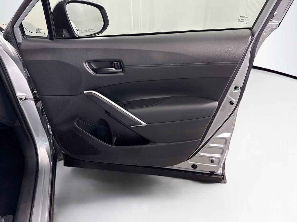Used 2023 Toyota Corolla Cross LE image 25